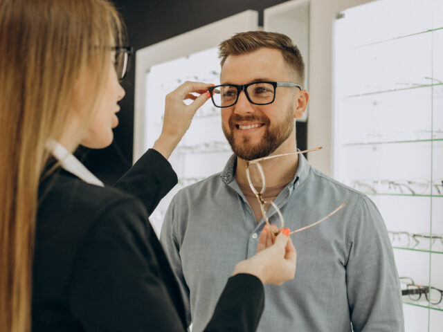 Optometrist Near Me: Your guide to Independent Eye Care in 2026